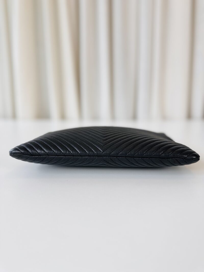Chanel chevron boy clutch - Image 8