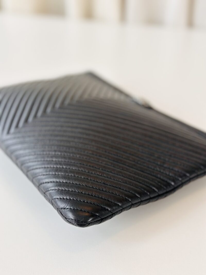 Chanel chevron boy clutch - Image 6
