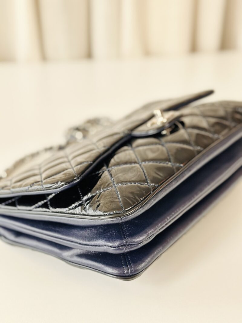 Chanel patent single flap bag - Image 12