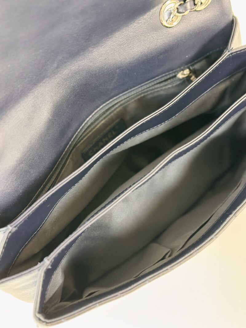 Chanel patent single flap bag - Image 3