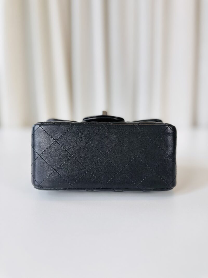 Chanel mini square So Black - Image 8