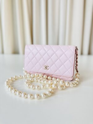 Chanel pearl wallet on chain