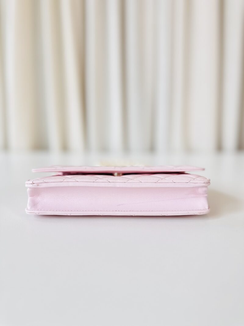 Chanel pearl wallet on chain - Image 6