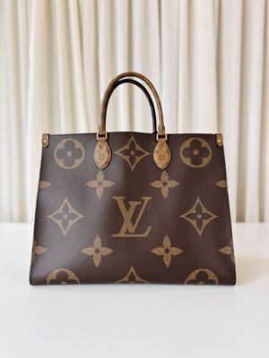 Louis Vuitton On The Go GM