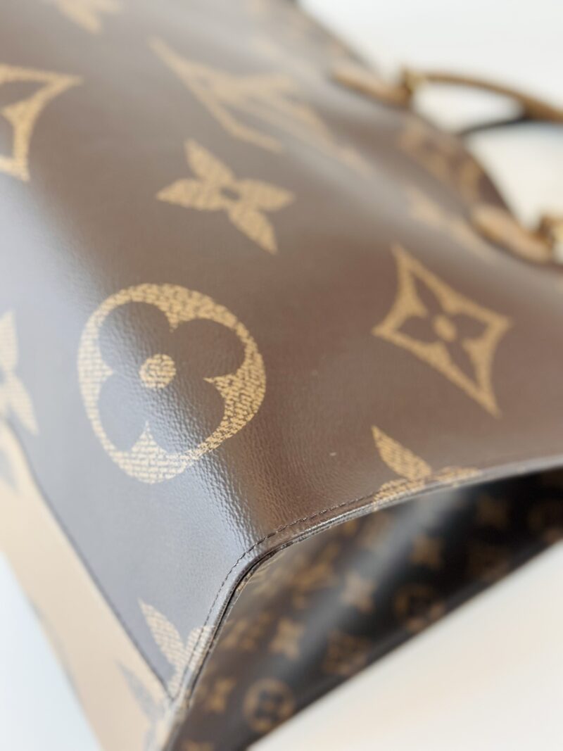 Louis Vuitton On The Go GM - Image 7