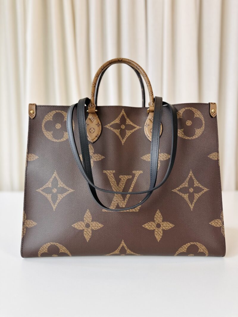Louis Vuitton On The Go GM - Image 4