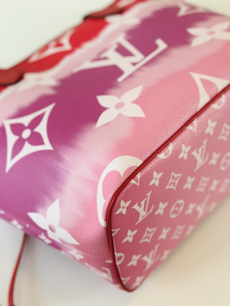Louis Vuitton Escale Neverfull MM - Image 8