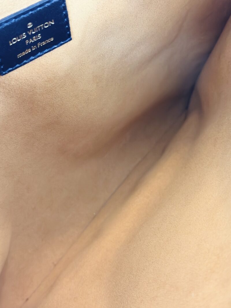 Louis Vuitton Coussin MM - Image 4