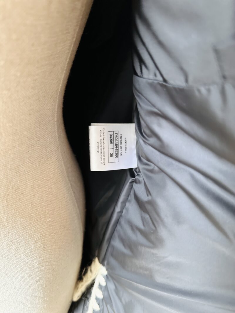 Chanel Coco Neige jacket - Image 5