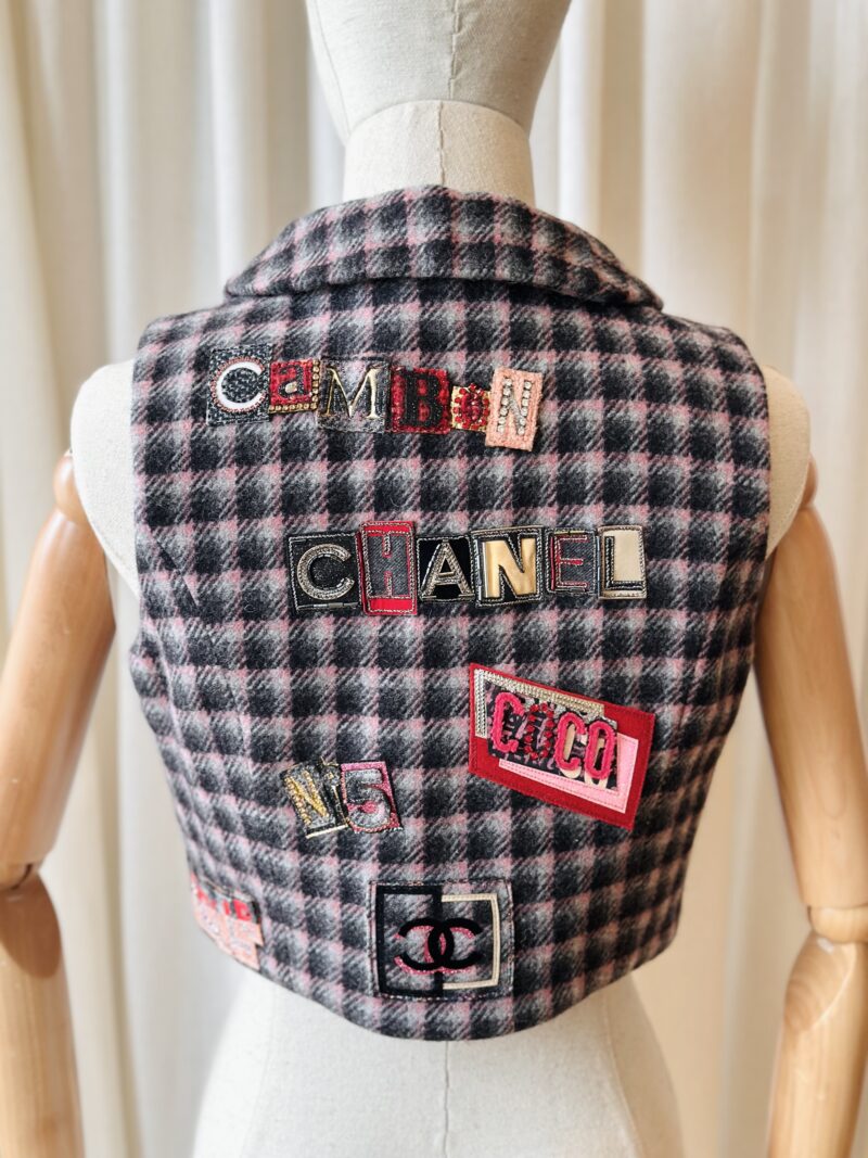 Chanel tweed gilet - Image 6