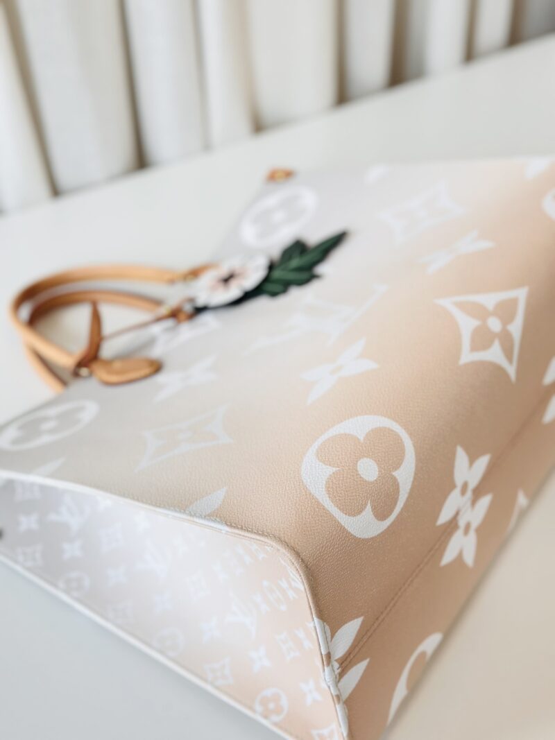 Louis Vuitton On The Go GM monogram - Image 8