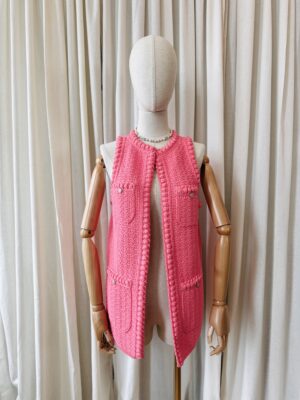 Chanel gilet pink