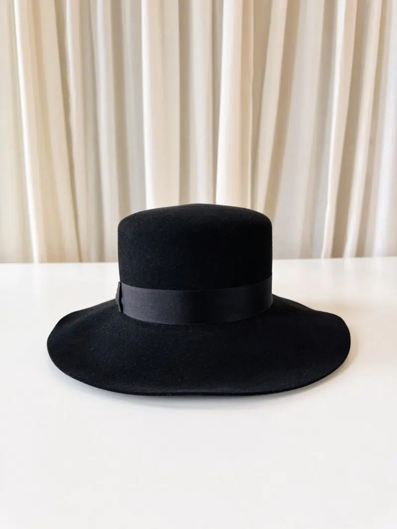 Chanel hat - Image 2