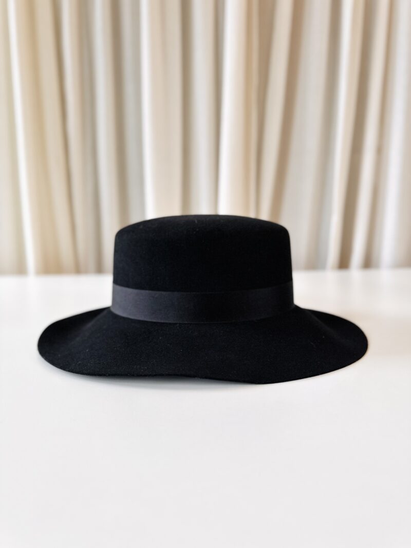 Chanel hat - Image 3