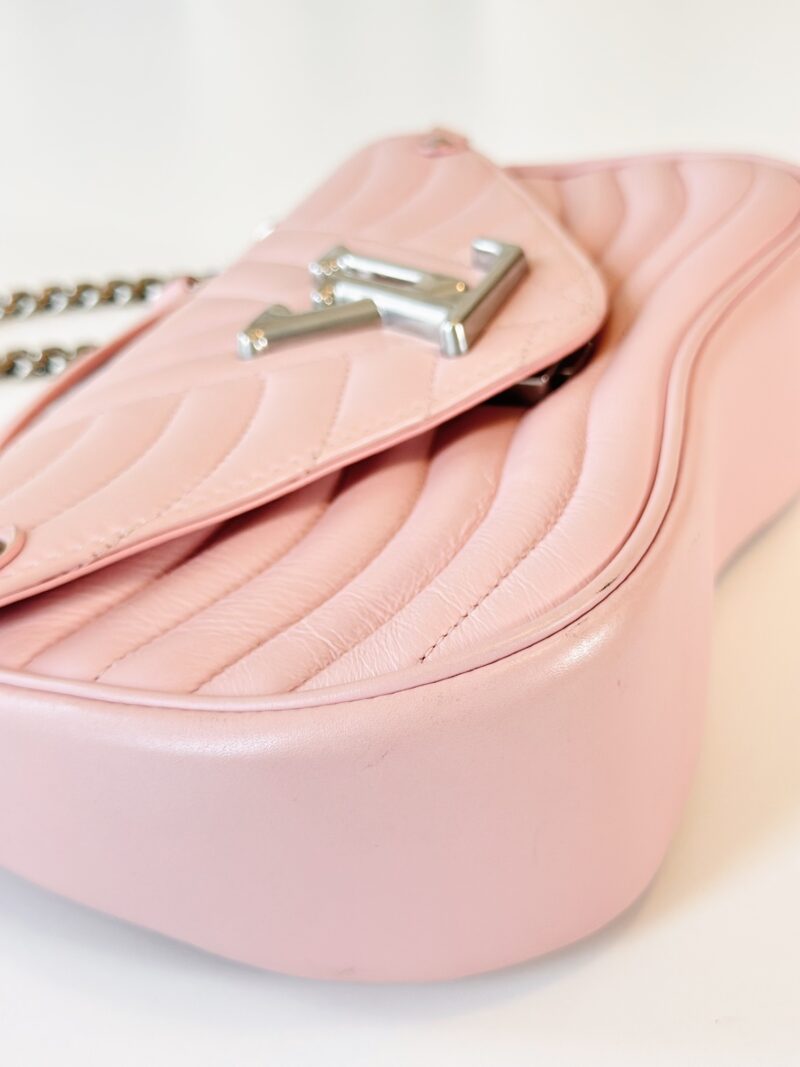 Louis Vuitton wave - Image 4