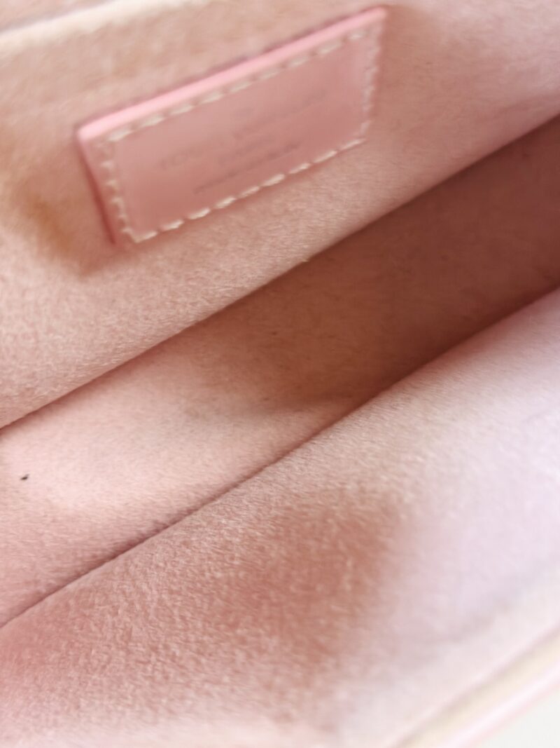 Louis Vuitton wave - Image 6