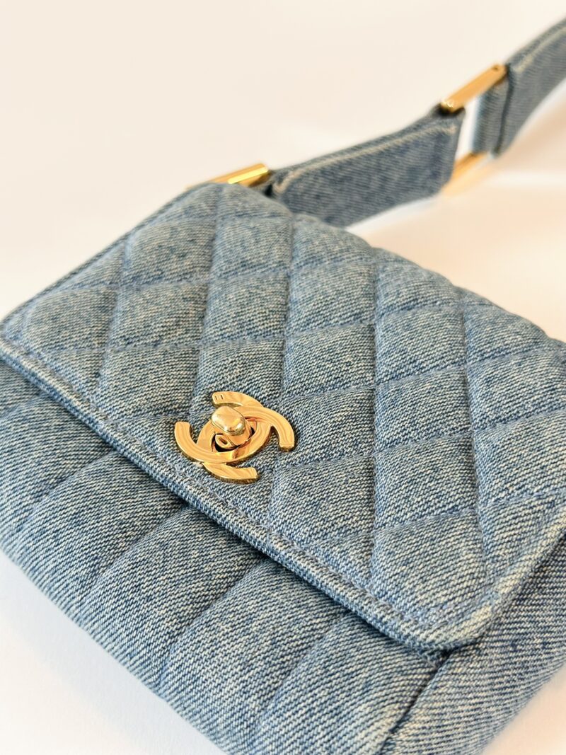 Rare Chanel denim shoulder bag - Image 5