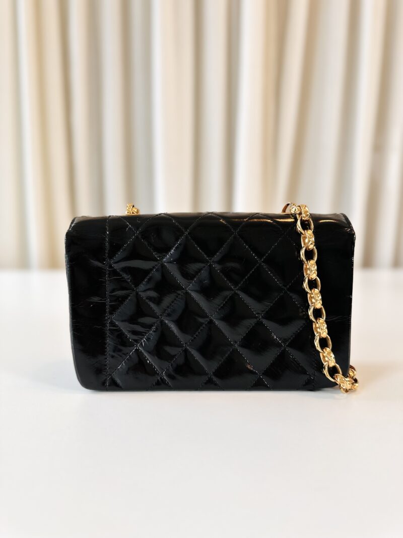 Chanel patent crossbody - Image 3