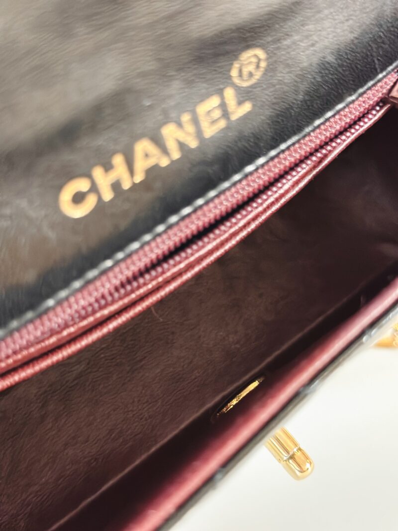 Chanel patent crossbody - Image 7