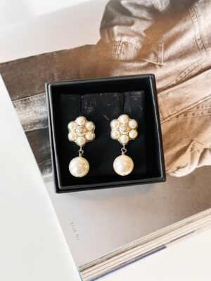 Chanel pearl flower earrings