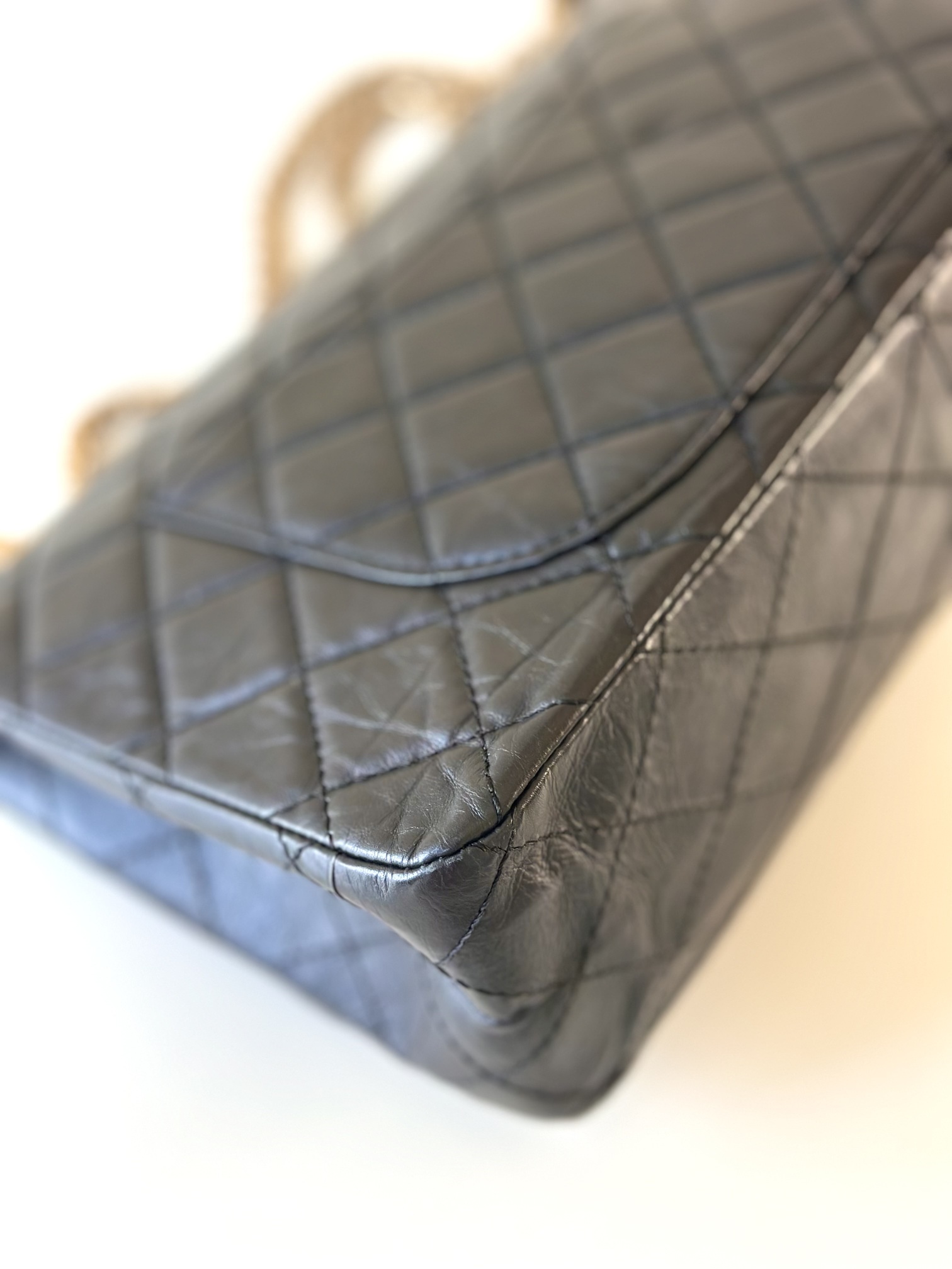 Chanel Jumbo Reissue - Image 8