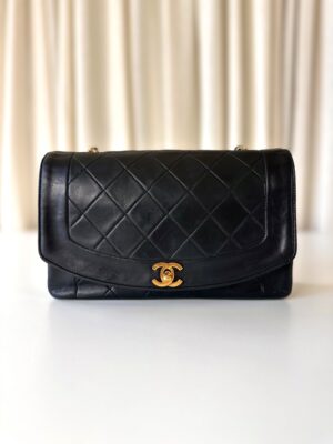 Chanel Diana medium