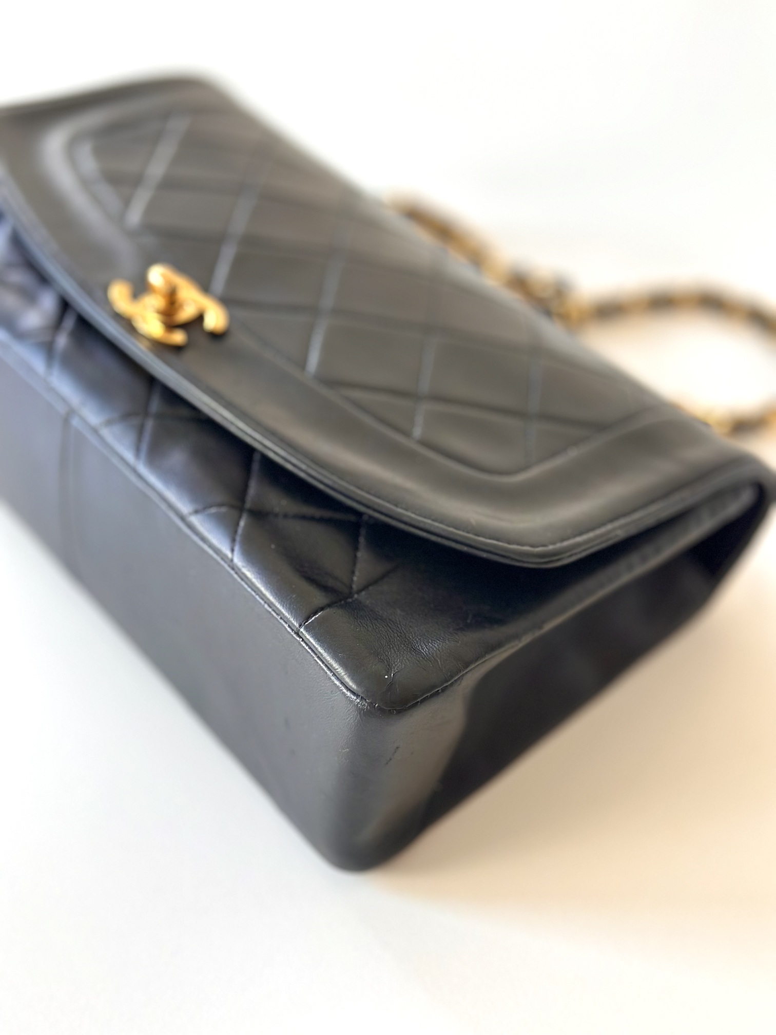 Chanel Diana medium - Image 8