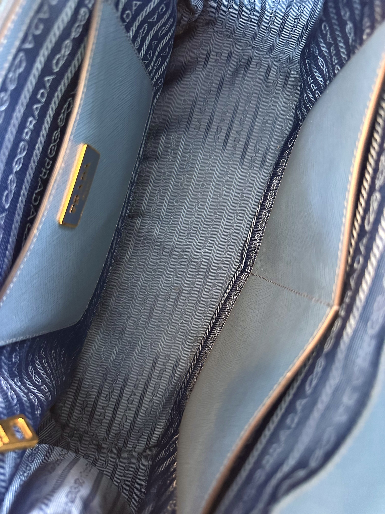 Prada Saffiano bag - Image 12