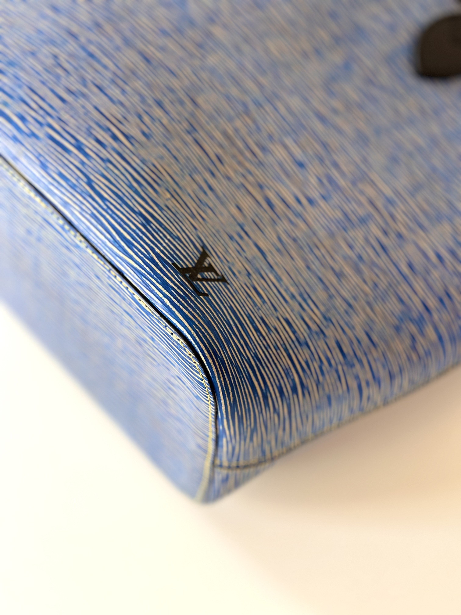 Louis Vuitton Neverfull MM - Image 6