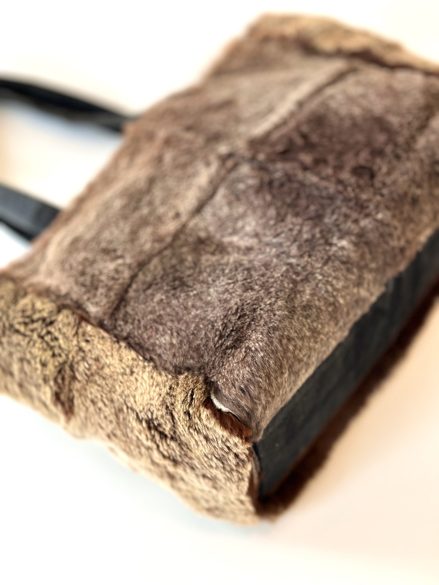 Chanel fur shopper - Image 10