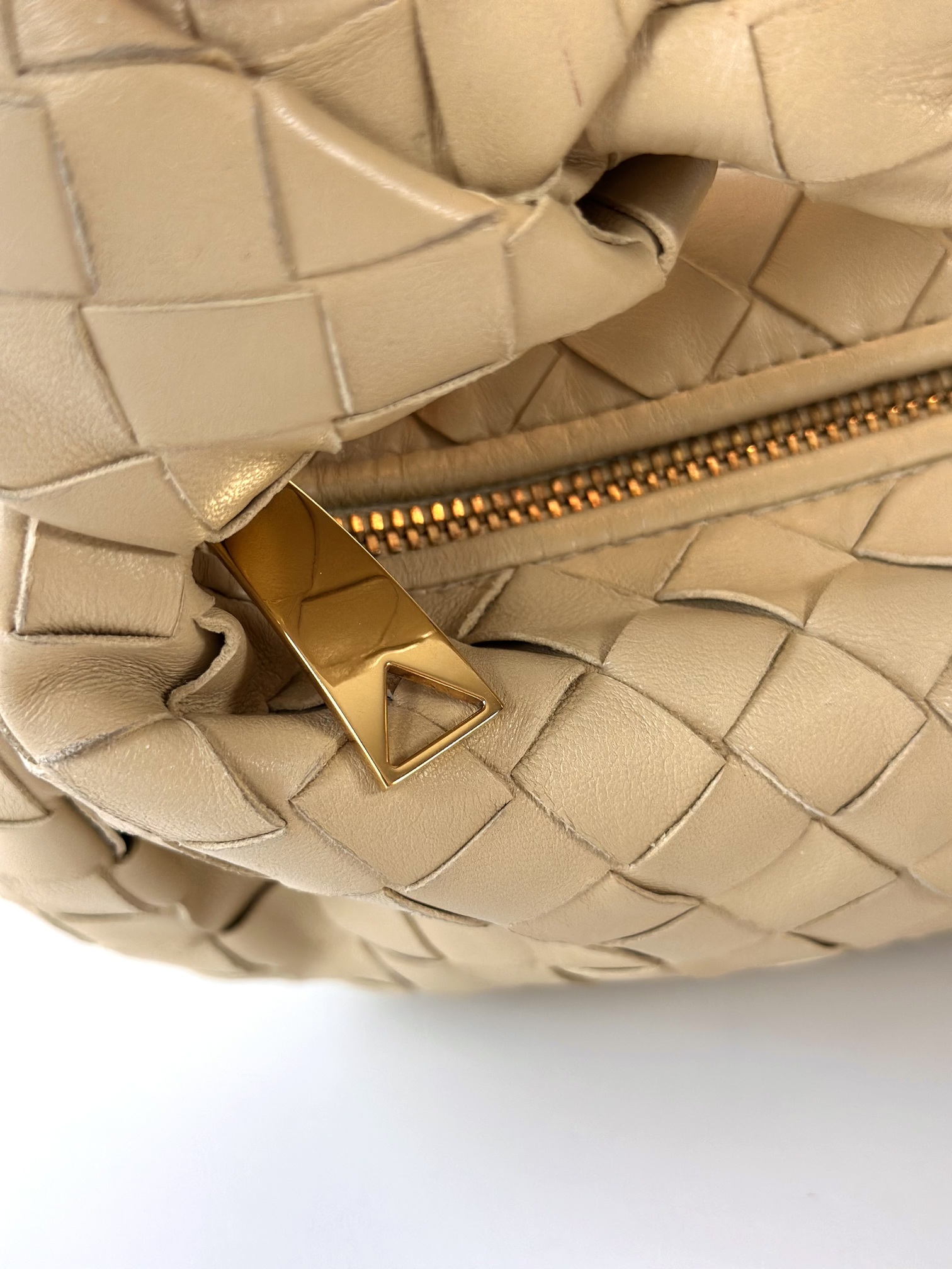 Bottega Veneta mini Jodie beige - Image 10