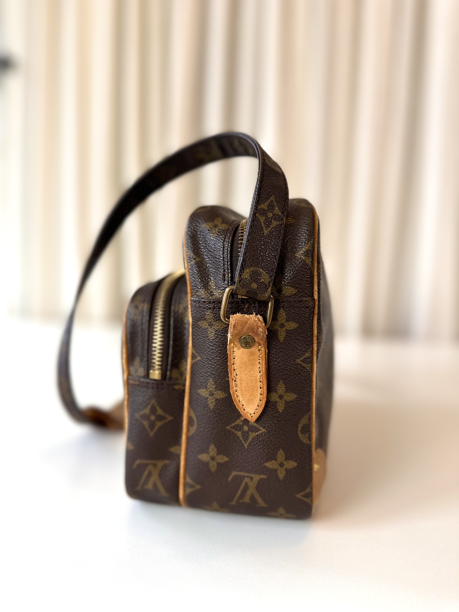 Louis Vuitton monogram crossbody - Image 5