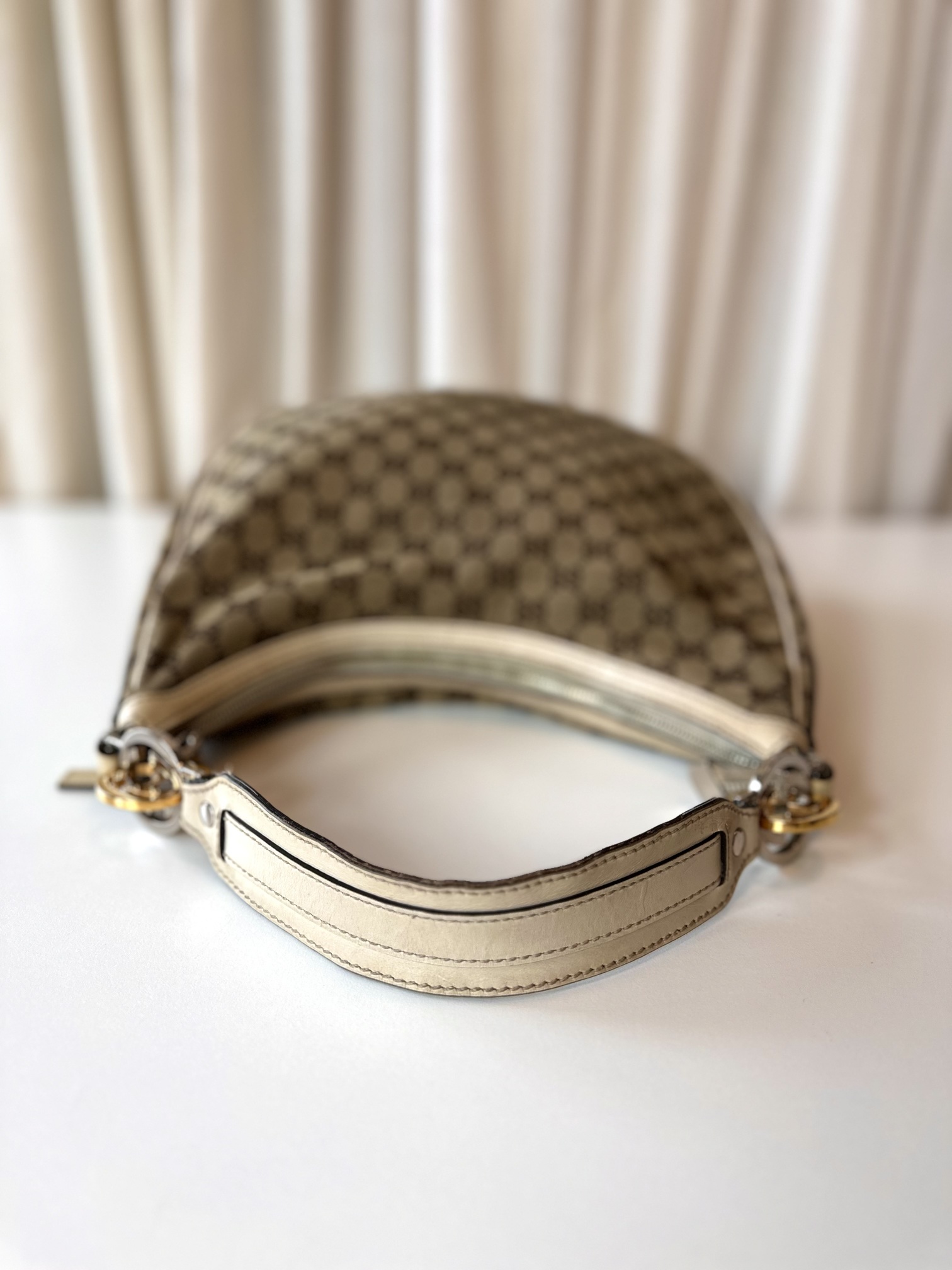 Gucci handbag - Image 4