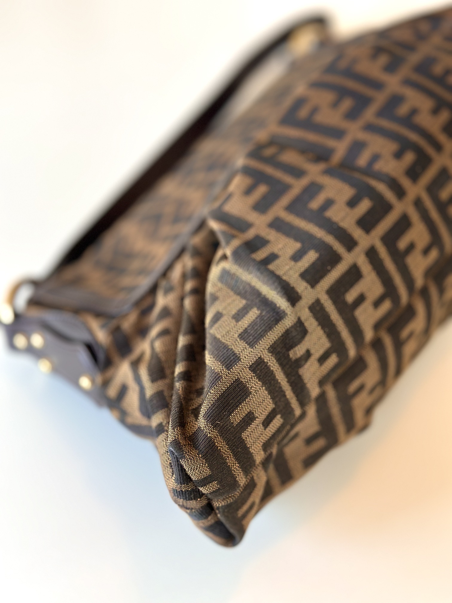 Fendi Zucca flap bag - Image 9