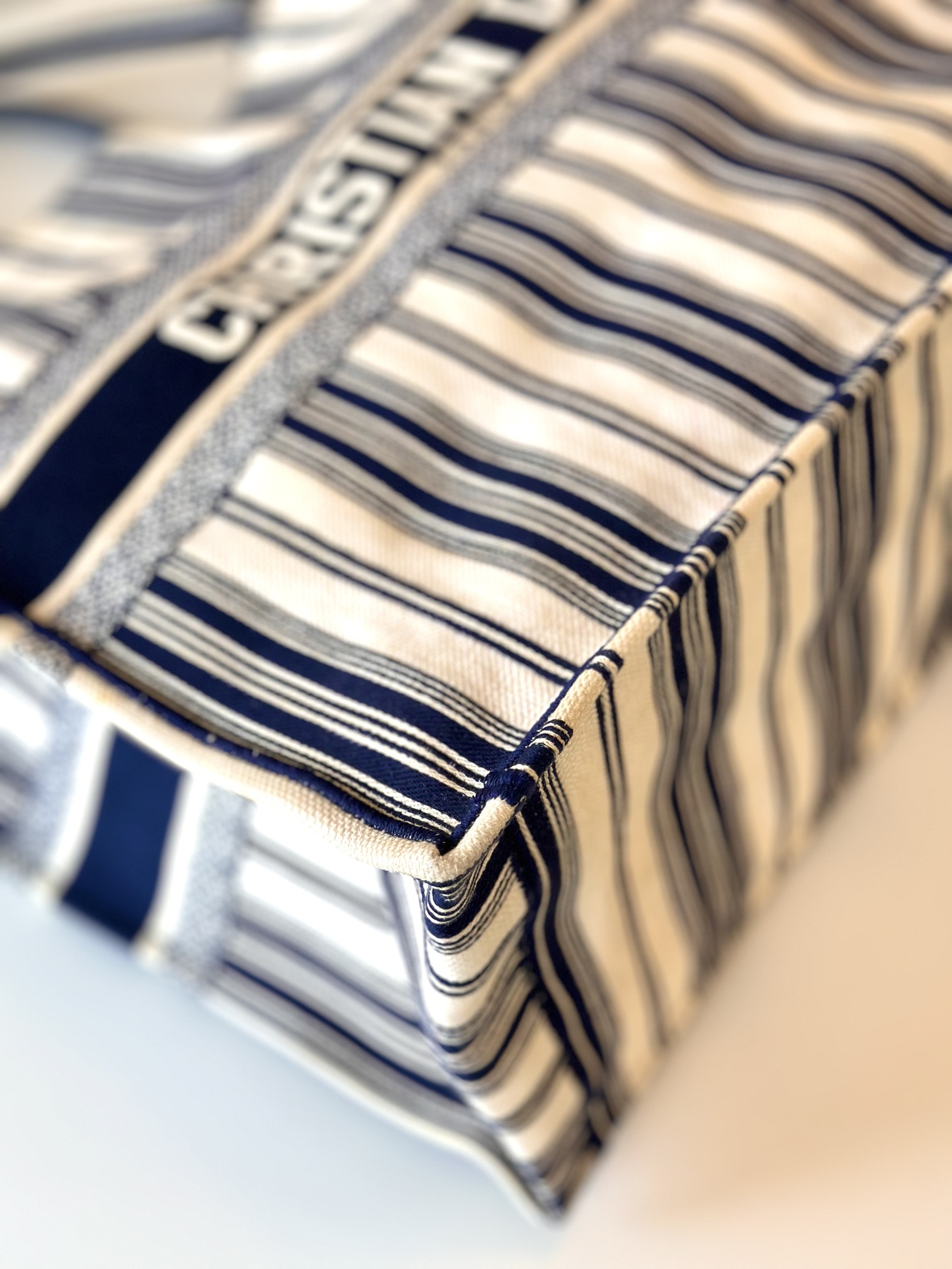 Dior booktote Navy white - Image 6
