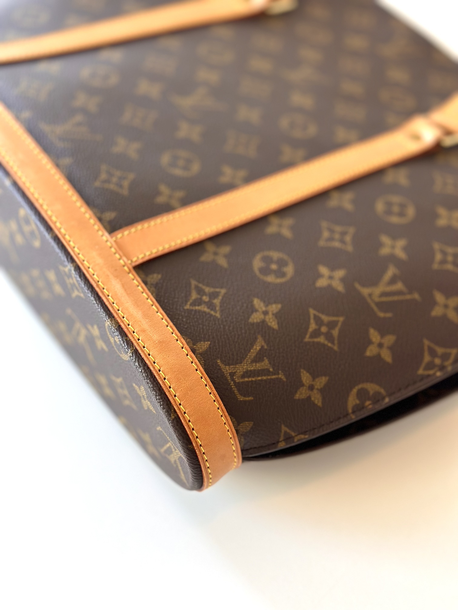Louis Vuitton Babylone - Image 12
