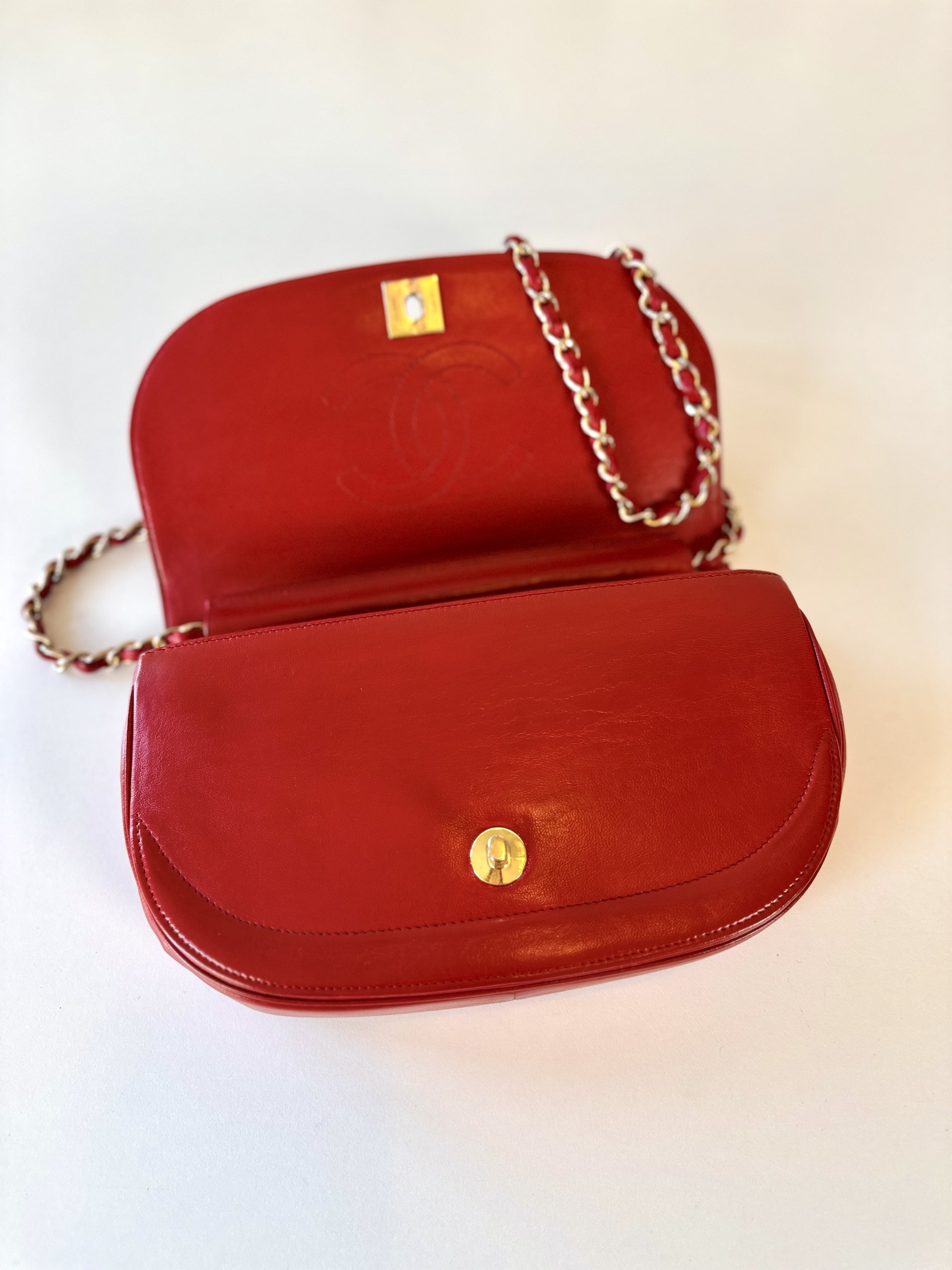 Chanel red vintage single flap bag - Image 13