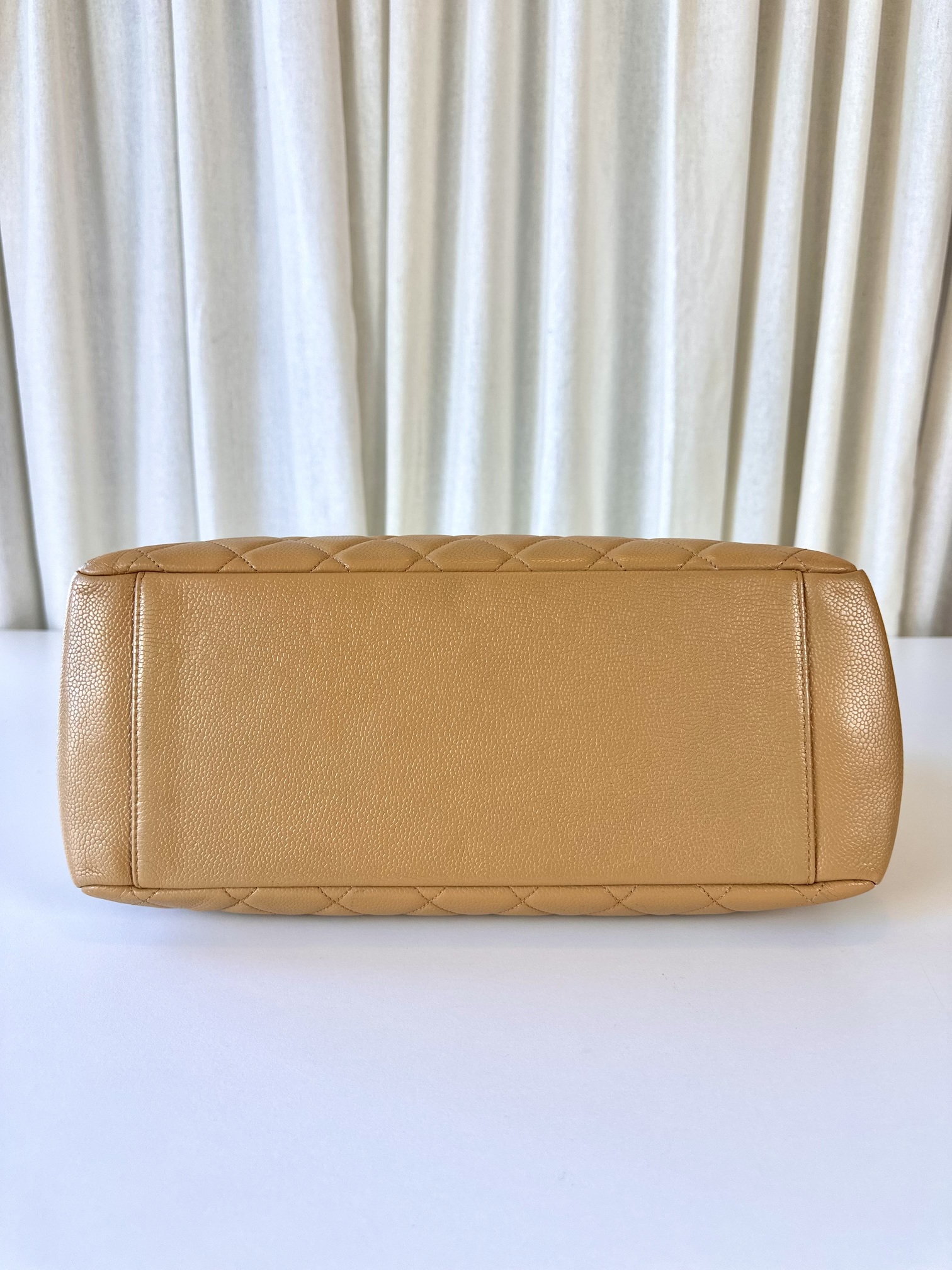 Chanel beige GST shopper - Image 9