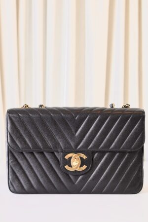 Chanel chevron Jumbo