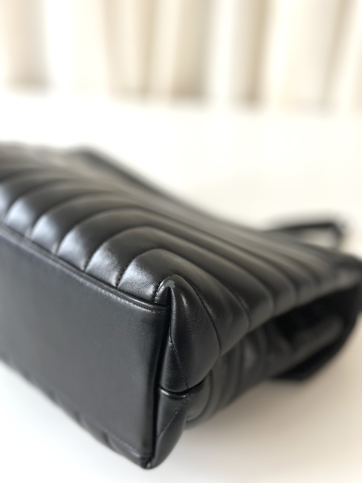 Saint Laurent Loulou large so black - Image 8