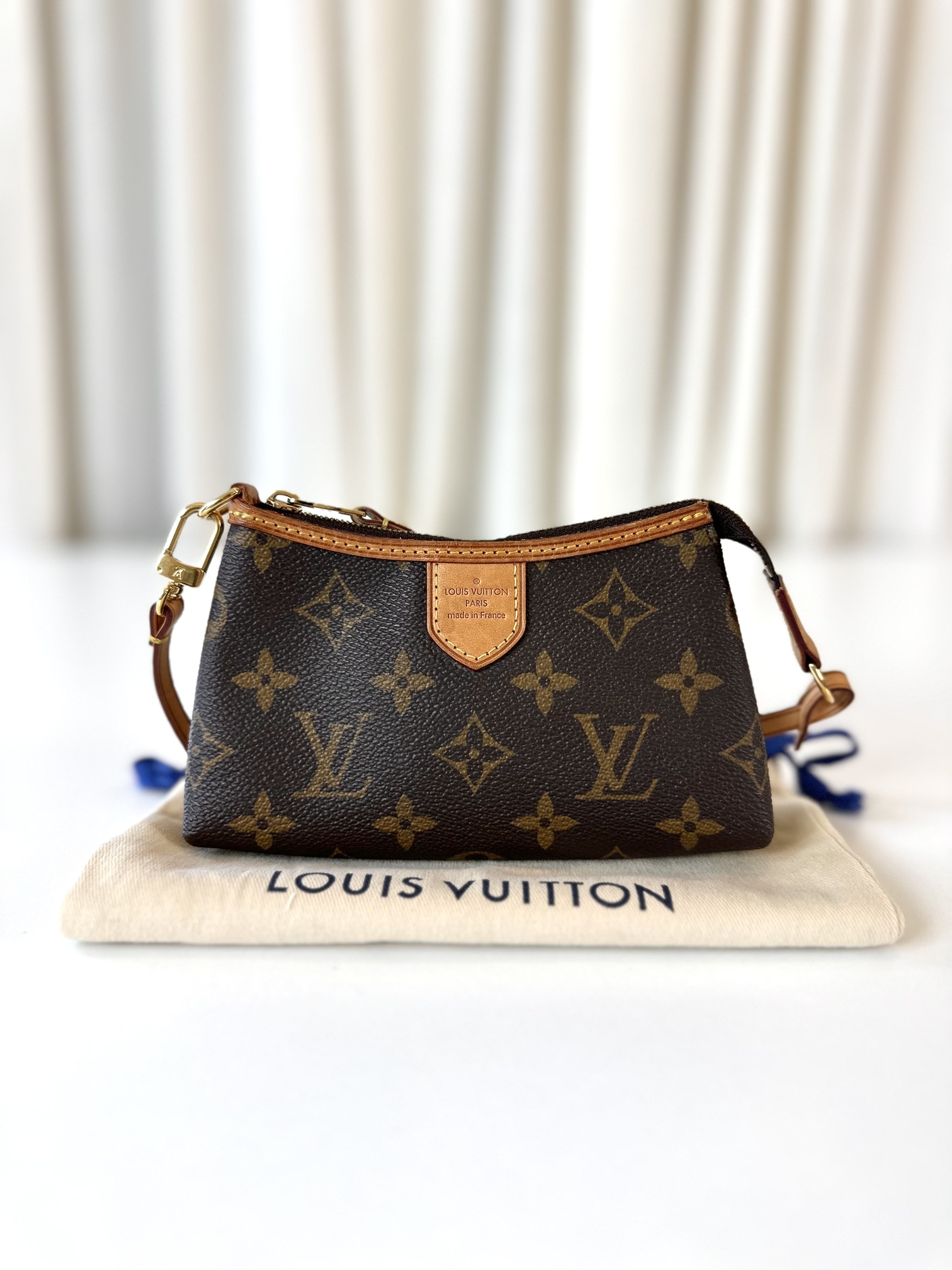 Louis Vuitton mini pochette - Image 12
