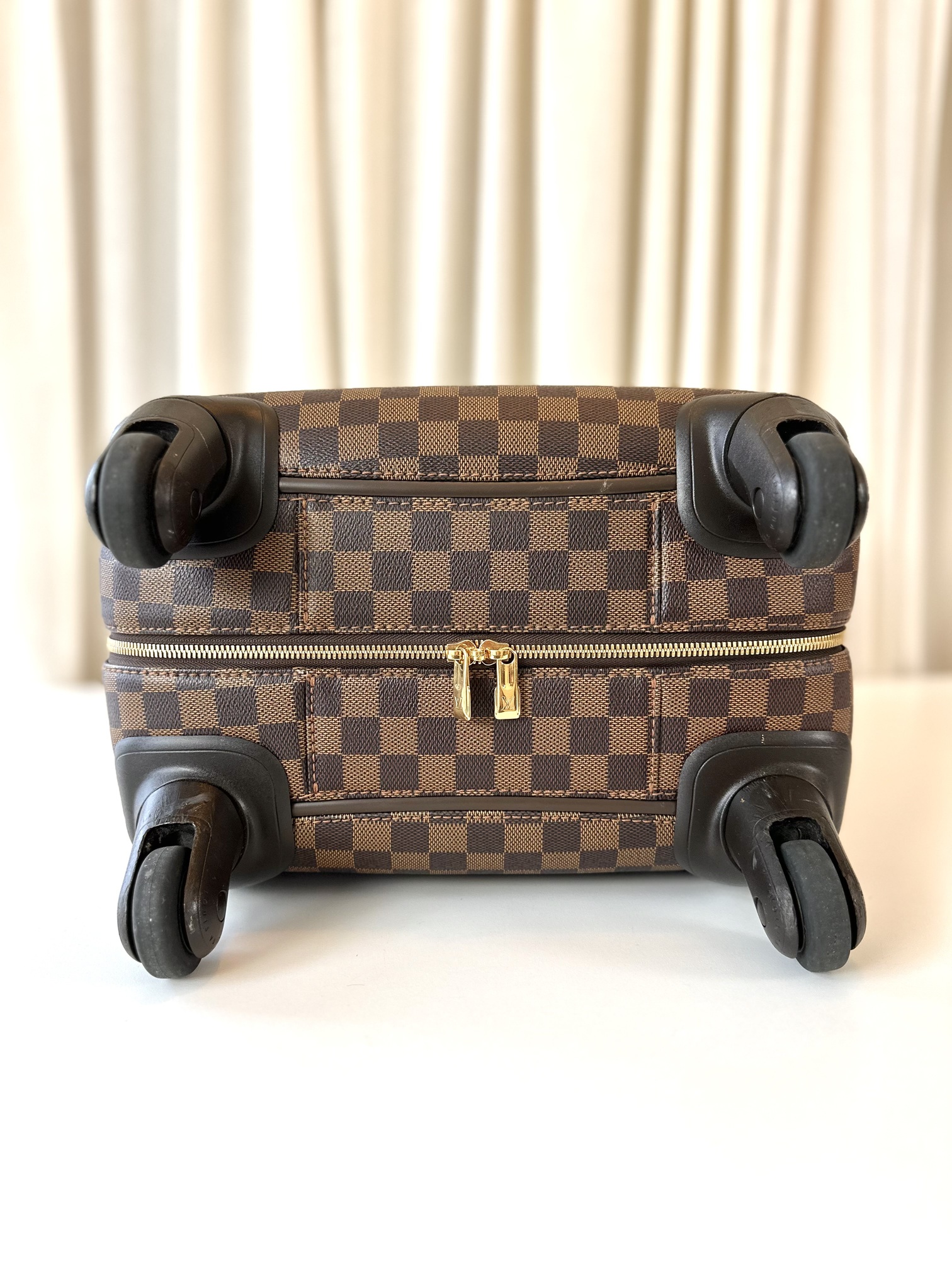 Louis Vuitton Damier Suitcase 55 - Image 6