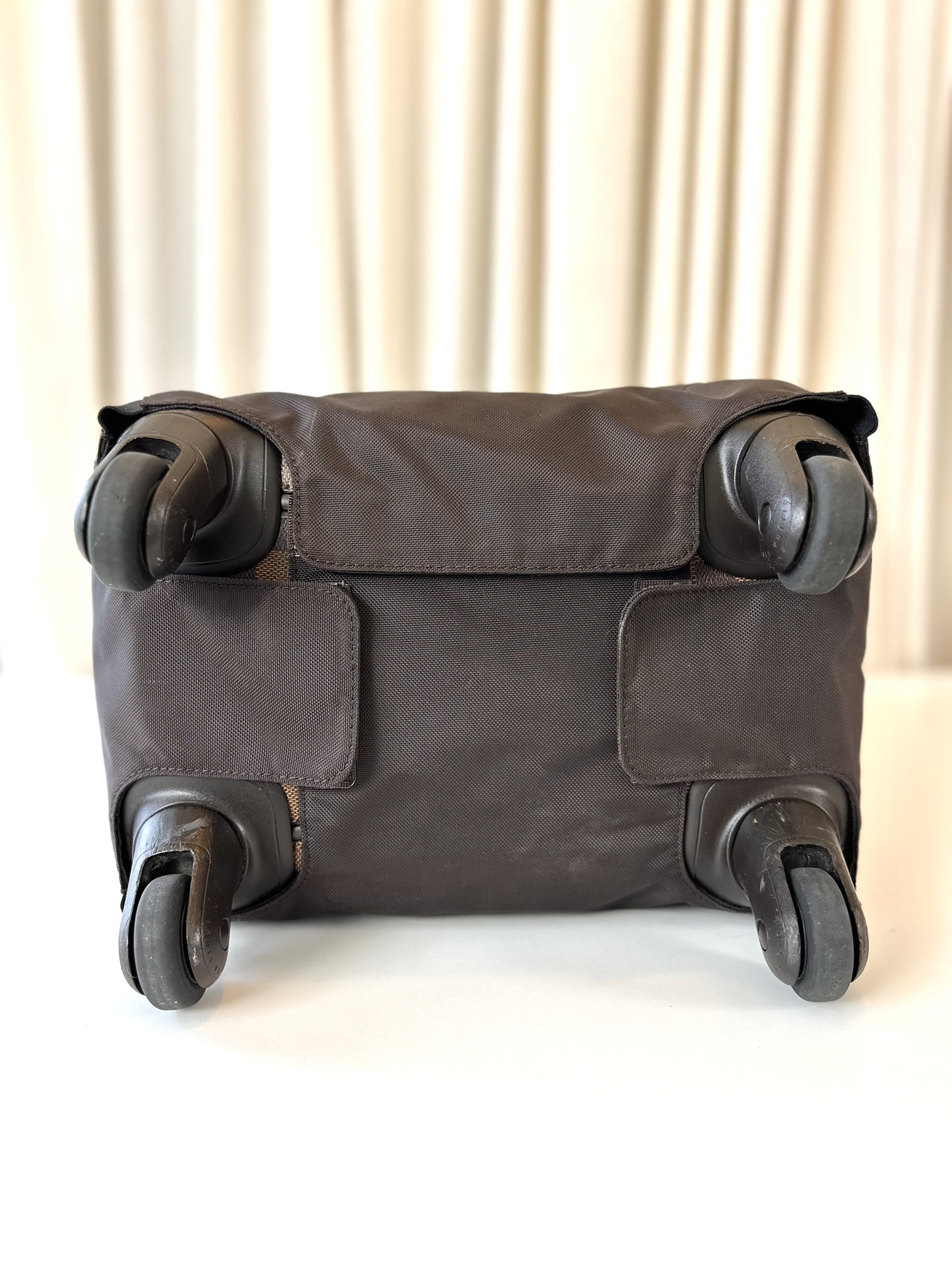 Louis Vuitton Damier Suitcase 55 - Image 14