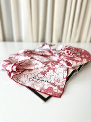 Dior scarf red