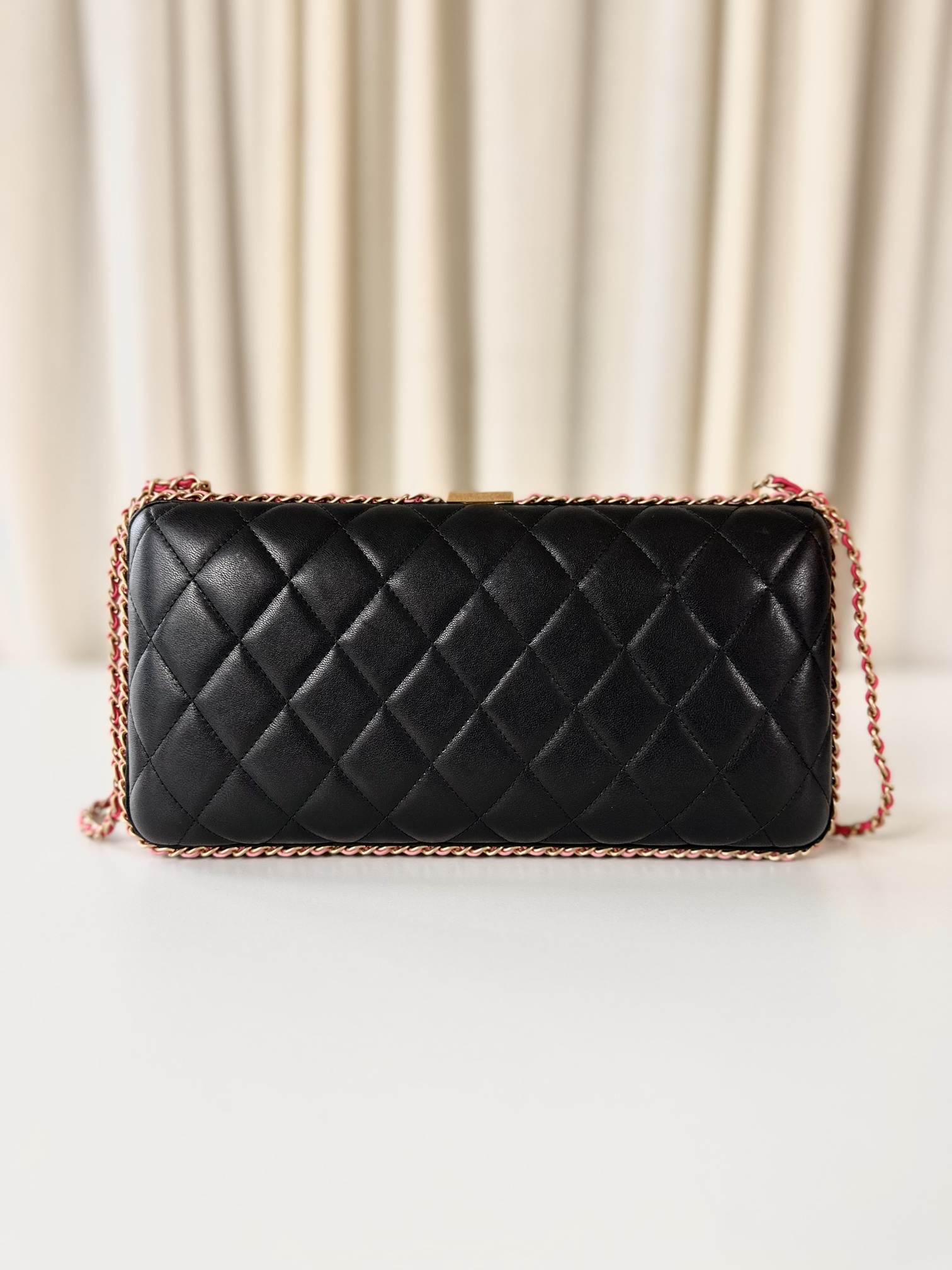 Chanel clutch - Image 3