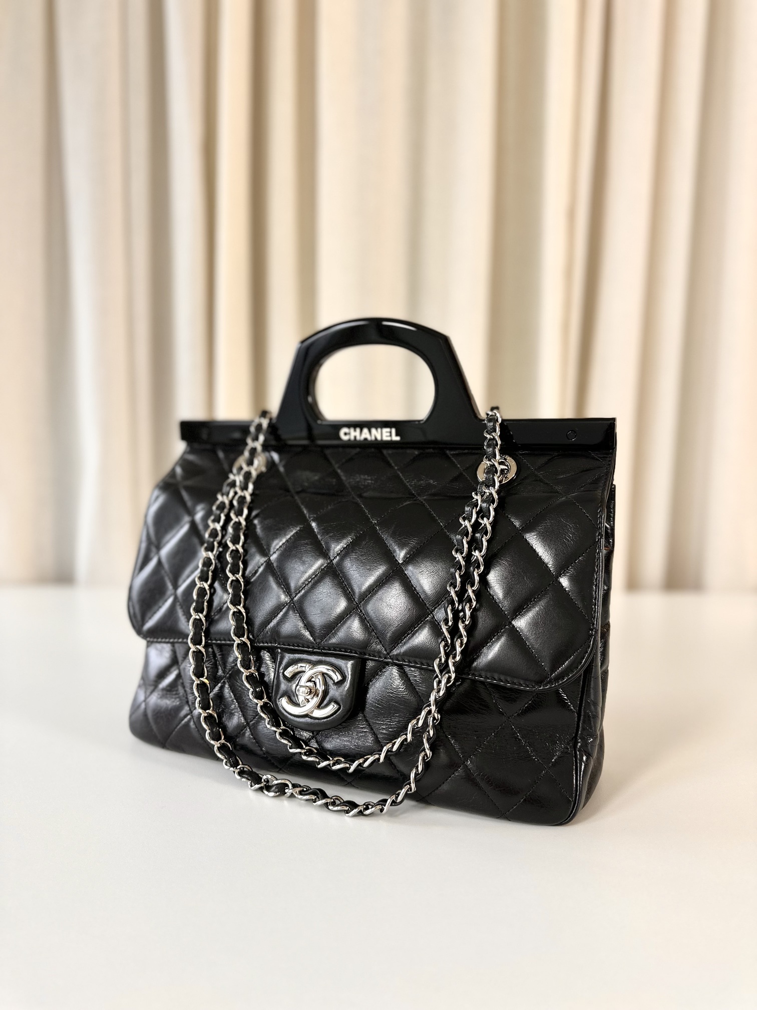 Rare Chanel delivery flap bag - Image 3