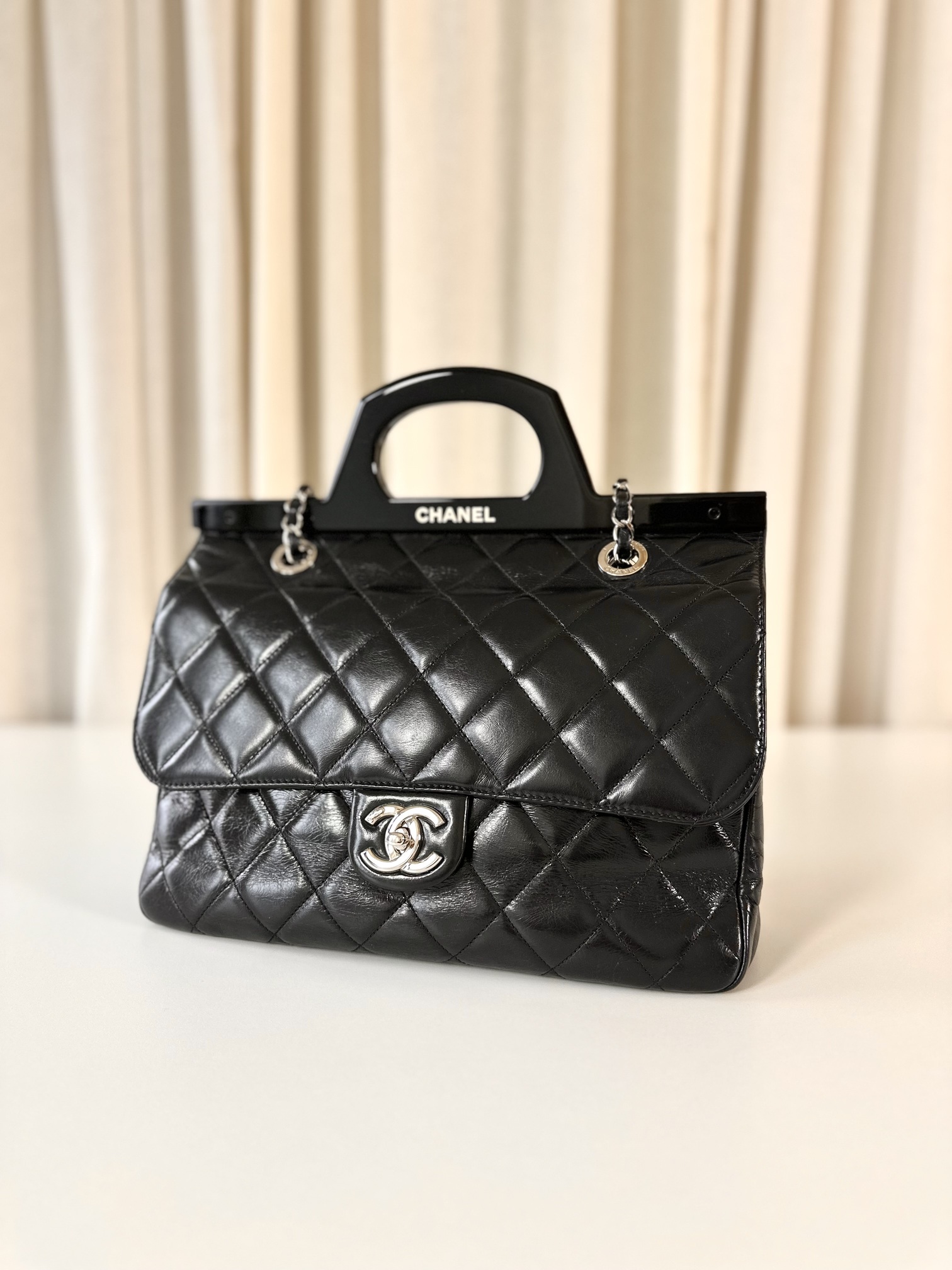 Rare Chanel delivery flap bag - Image 2