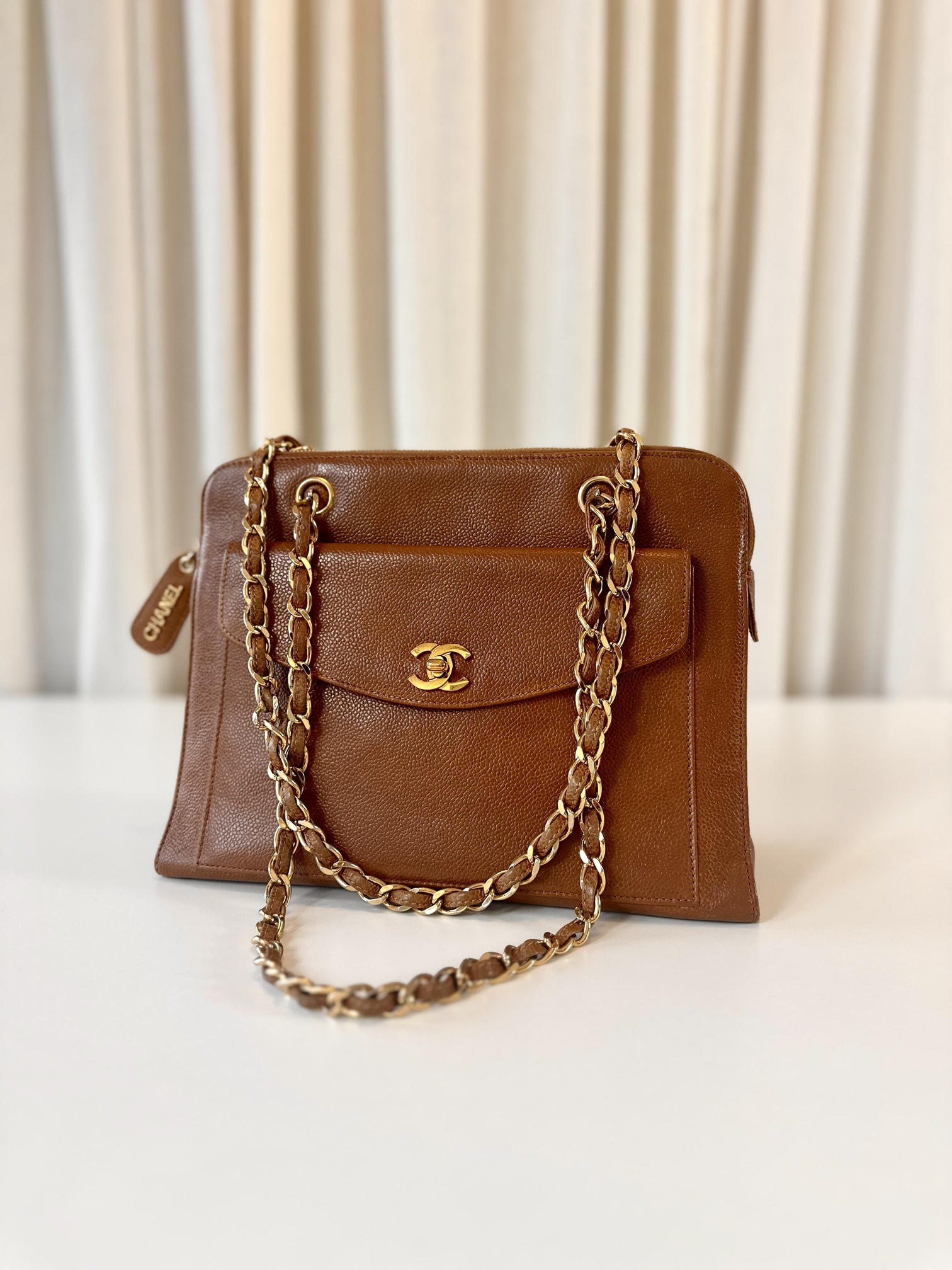Chanel shoulder bag brown - Image 3