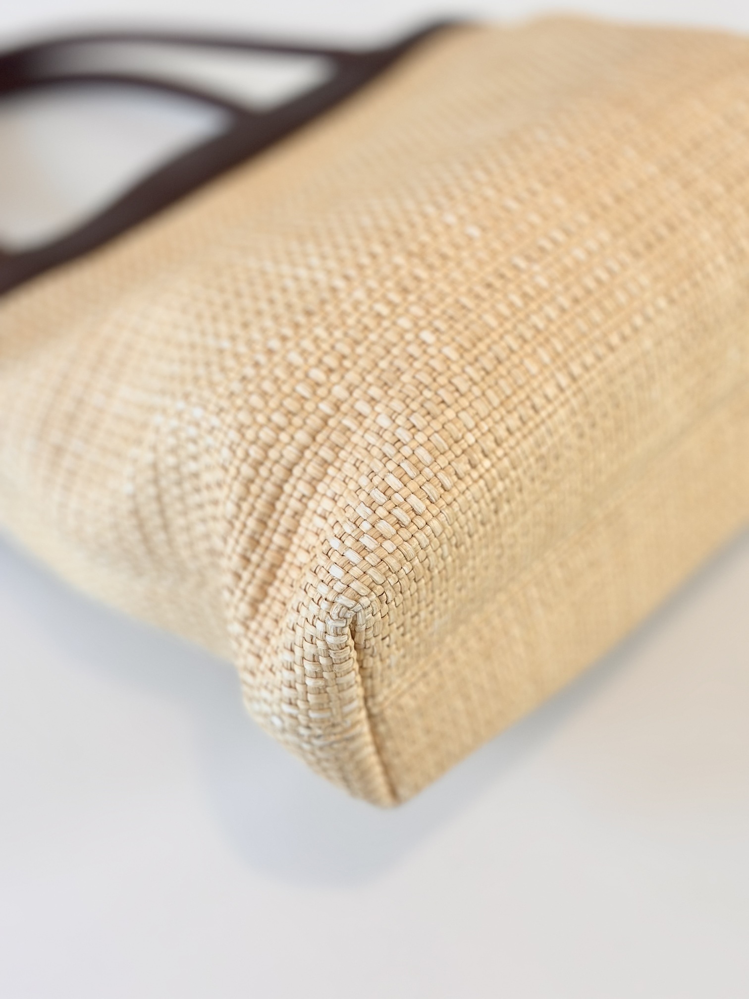 Chanel rotan handbag - Image 11