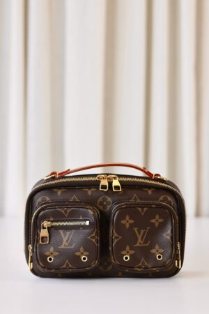 Louis Vuitton Utility monogram